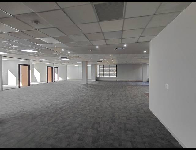 412M² OFFICE TO LET IN BRYANSTON
